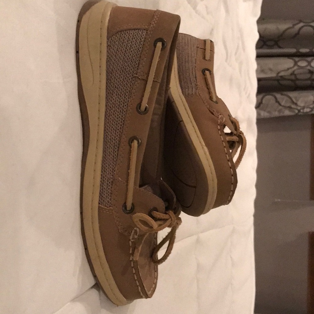 Croft and barrow boat shoes size 7.5